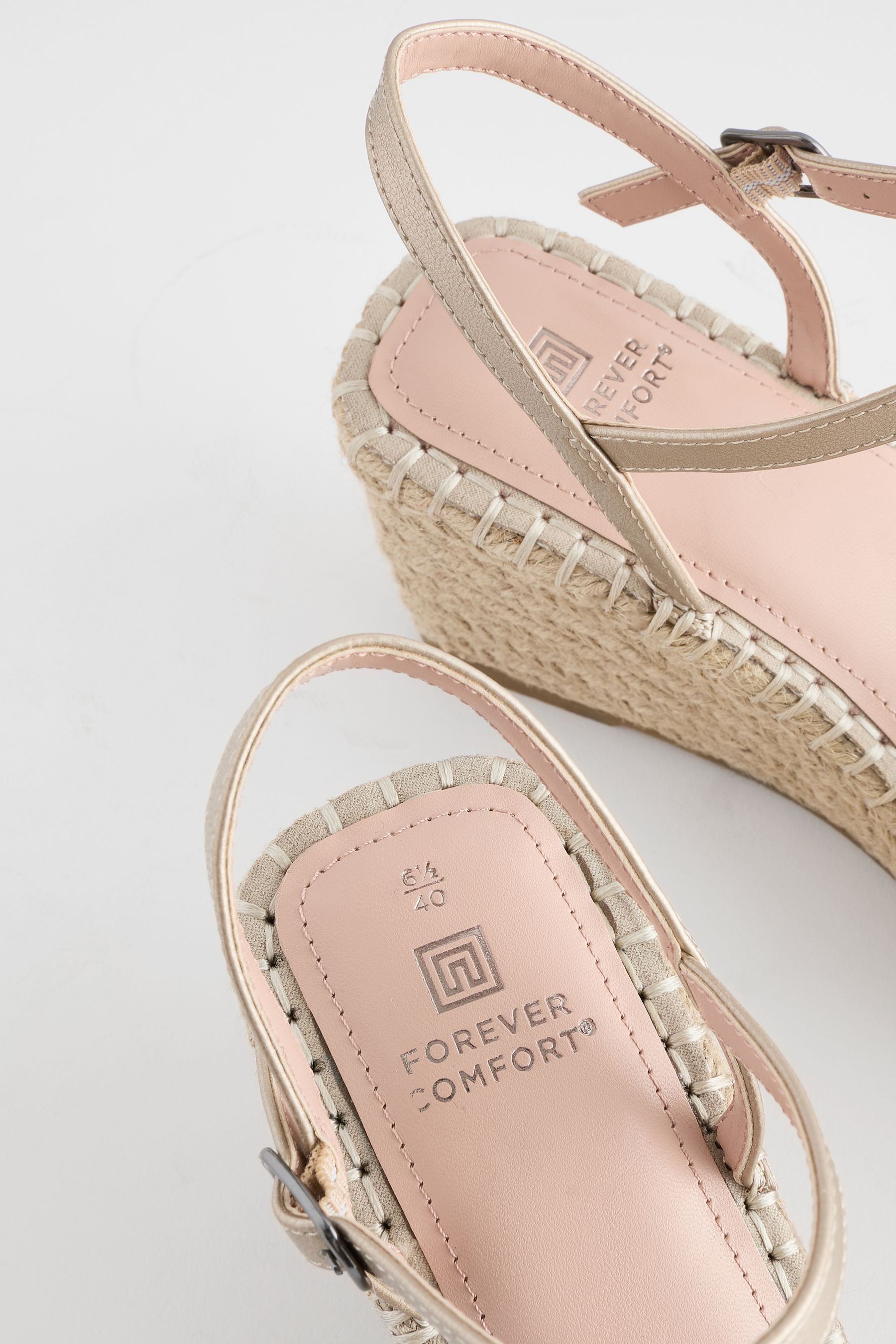 Forever Comfort® - Zeppe stile espadrillas con perline e punta quadrata