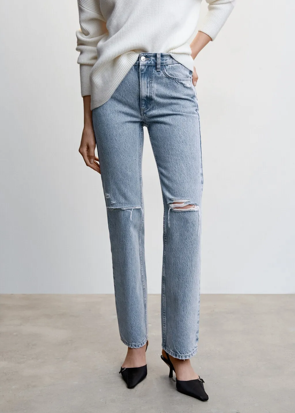 Jeans diritti strappi decorativi